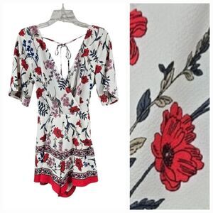 Trixxi Red Poppy Romper White Floral Surplice Open Back Lined Shorts Playsuit M